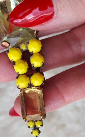 💎⚡Vintage yellow earrings💎⚡ - Picture 9 of 11